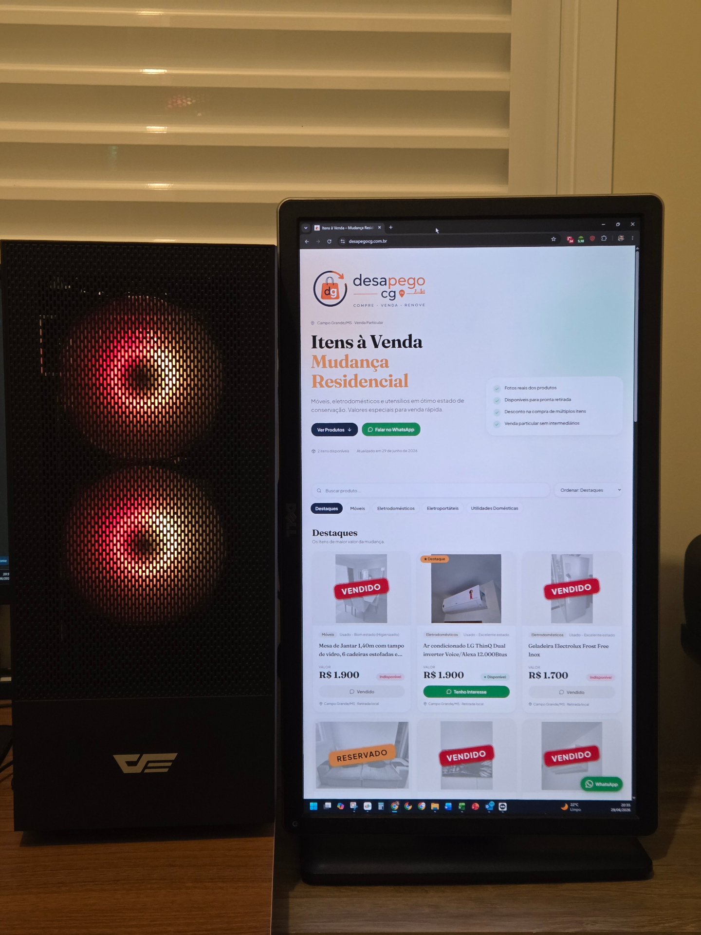 Monitor Dell Profissional 22" Full HD, VGA/DisplayPort base ergonômica com ajustes de altura e rotação