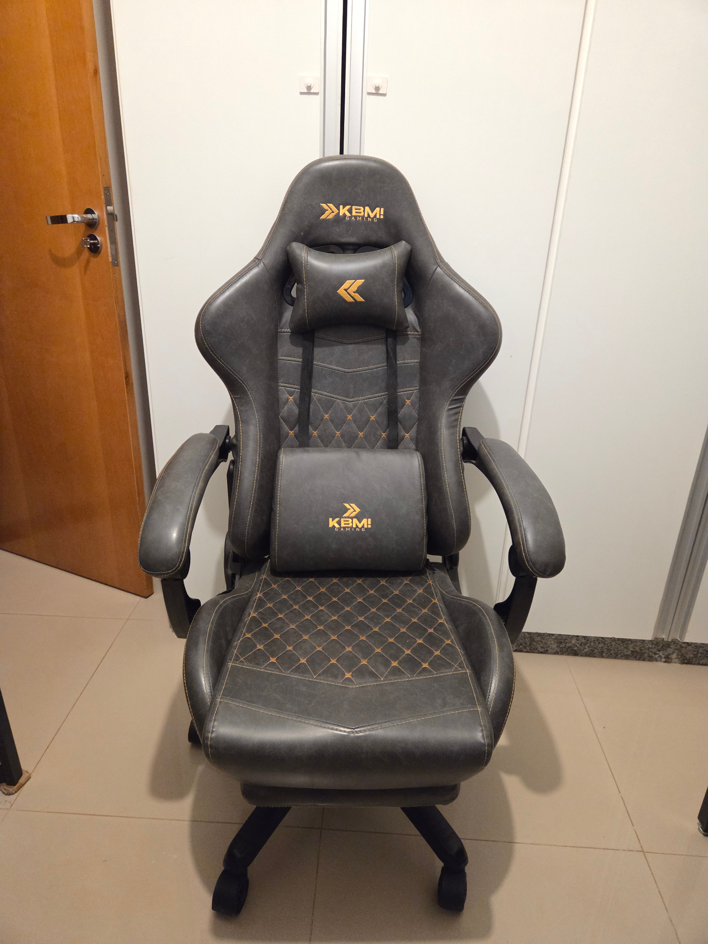 Cadeira Gamer KBM! Reclinável 180° até 140kg